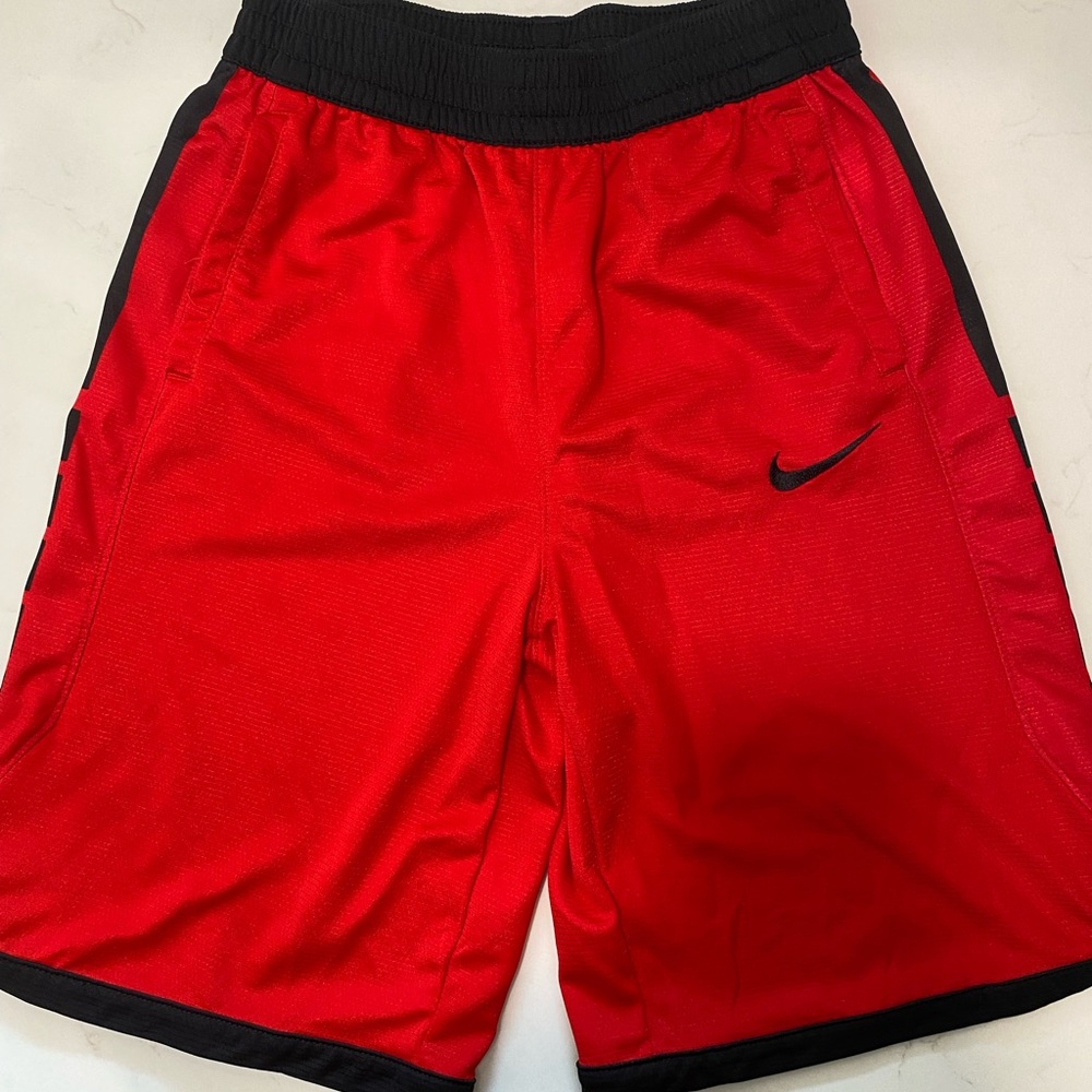 Nike Dri-Fit Shorts - Boys XL